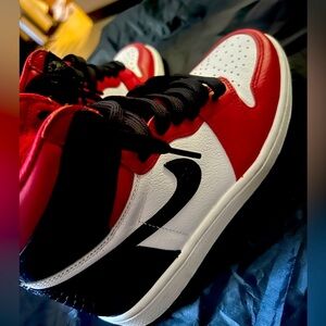 Women’s air Jordan 1 Satin Red